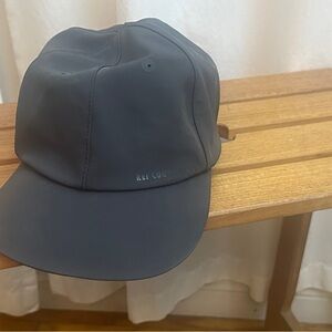 REI Unisex-Blackish/Gray Performance Cap. Lightweight. Never worn.